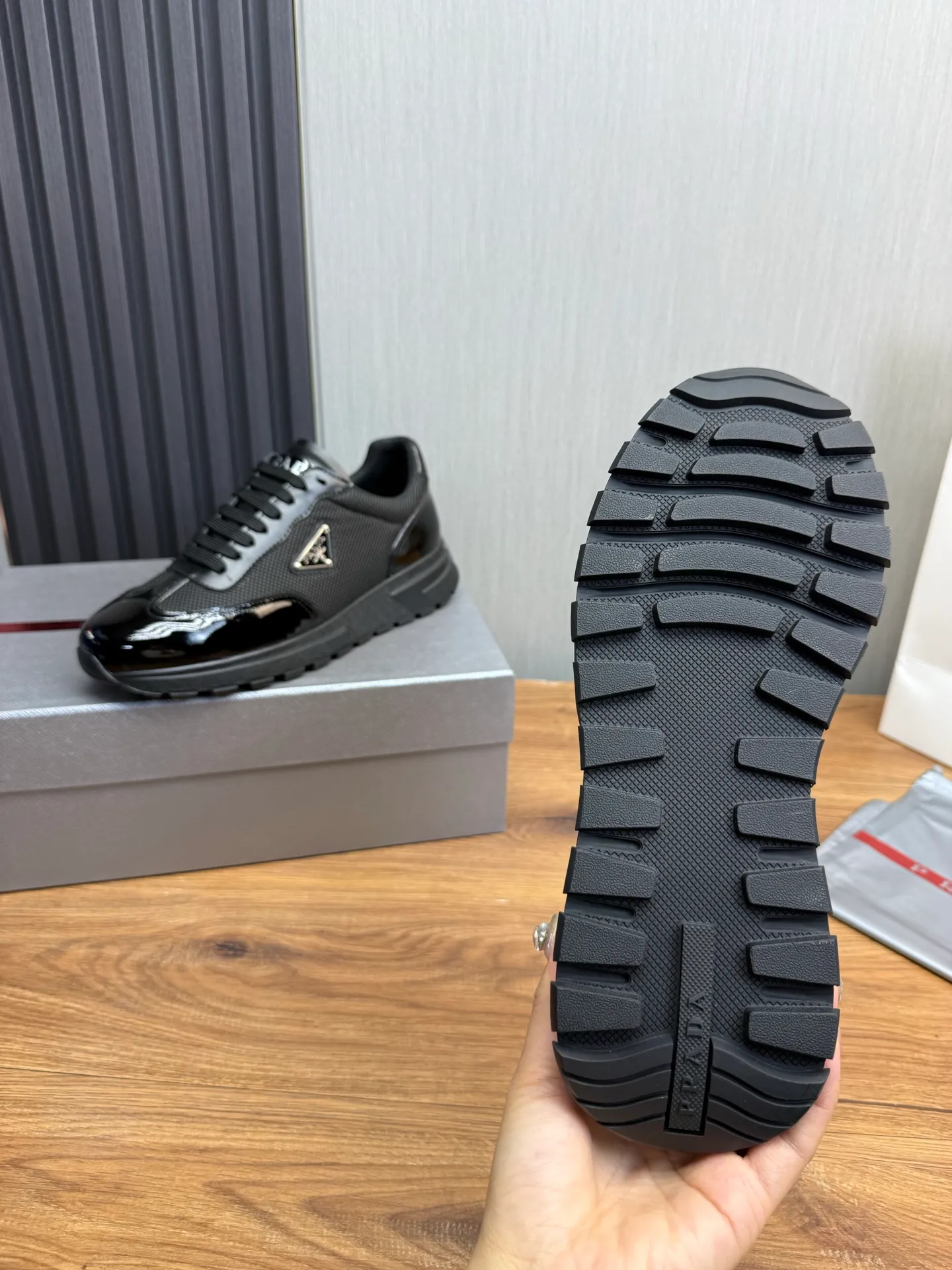 Men's shoes 💰600💰 [PRADA] Popular men's shoes shipped 👏Official website synchronized ⬆️Original cowhide fabric + cowhide lining, 1⃣️:1⃣️reproduction, original sole, 38-45 (45. Customized, non-refundable)